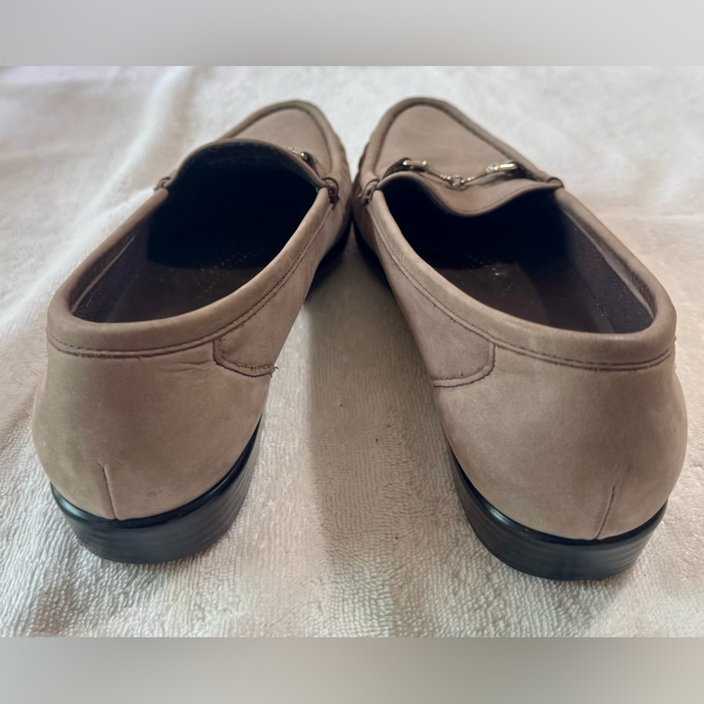 SAS Women’s Brown Leather Loafers Slip-Ons Size 9 - Picture 4 of 7